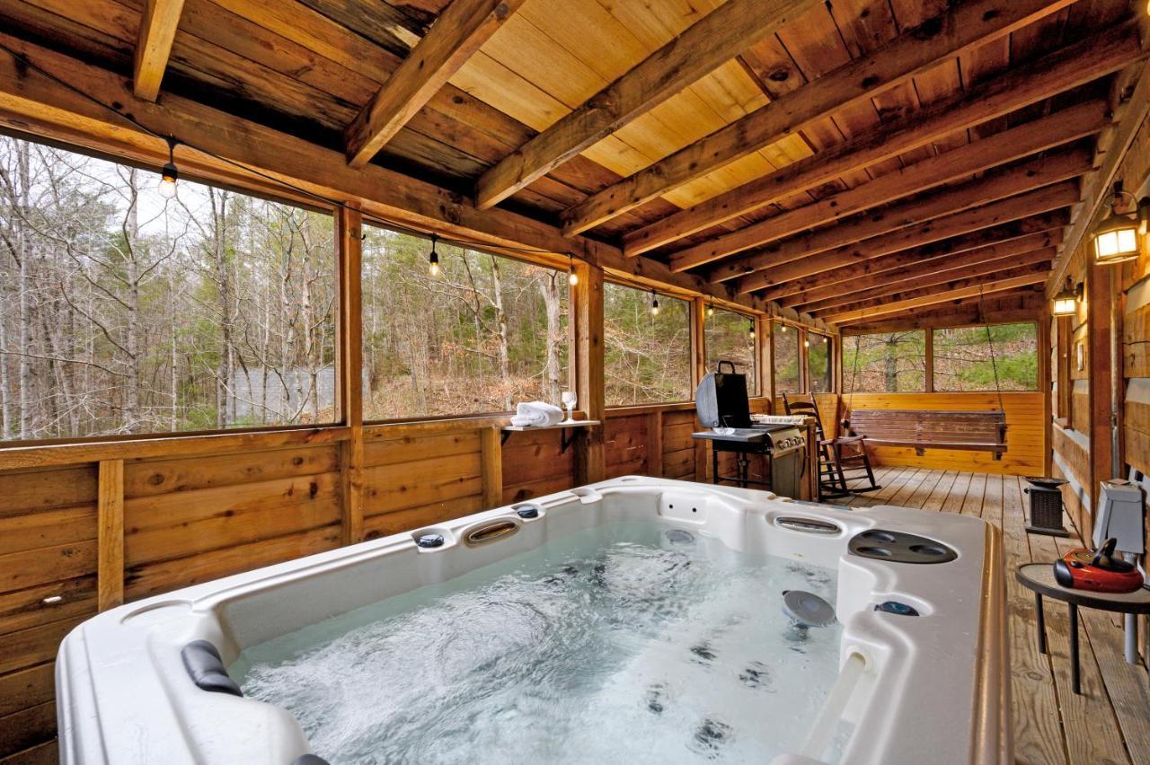 The Robins Nest With Hot Tub Villa Pigeon Forge Exterior photo